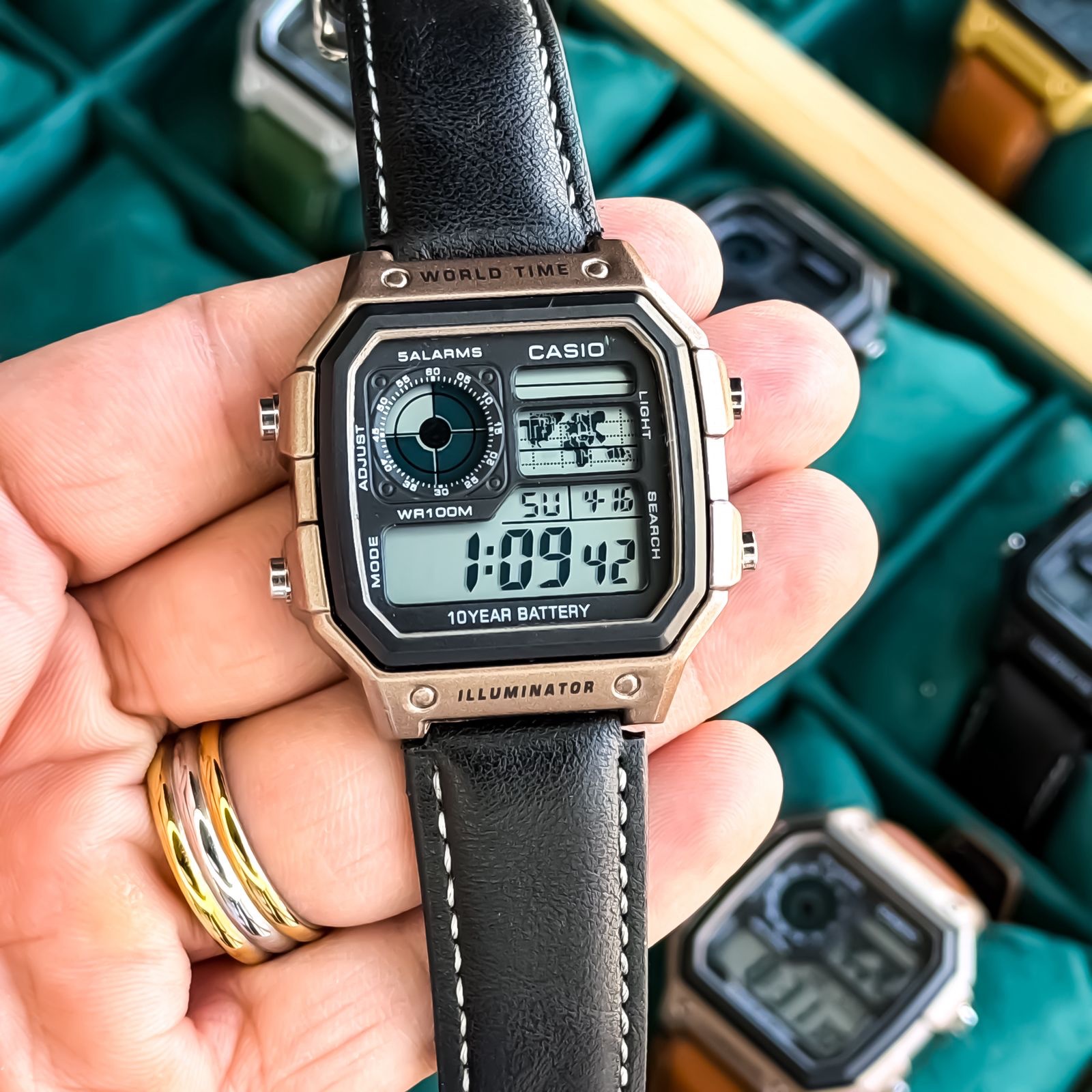 casio illuminator black watch for mens under 2000